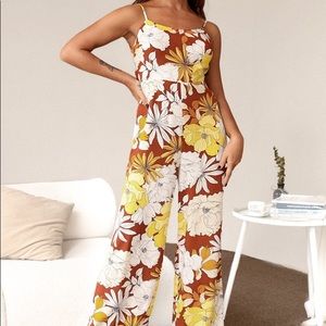 🌼 NWT Cupshe 70s Style Jumpsuit 🌼